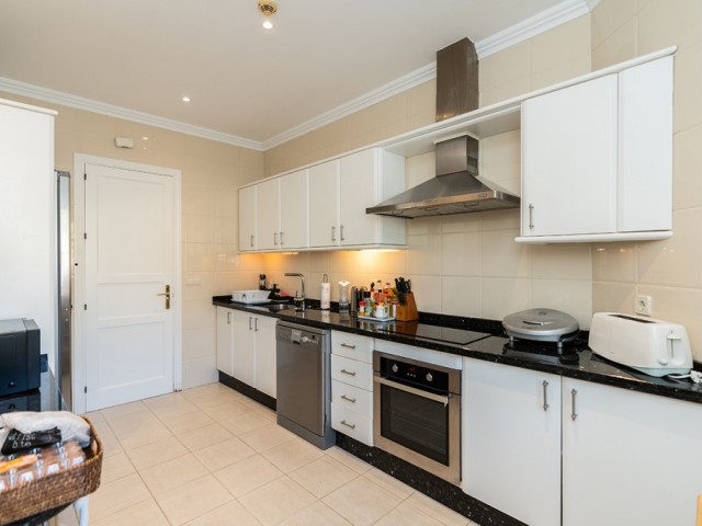 Appartement avec 3 Chambres  à Marbella