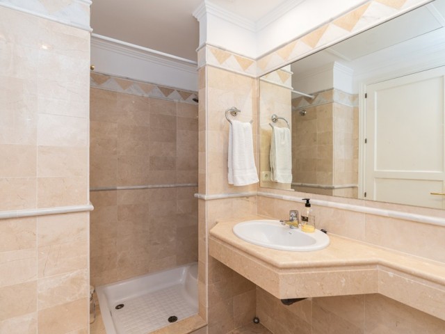 Appartement avec 3 Chambres  à Marbella