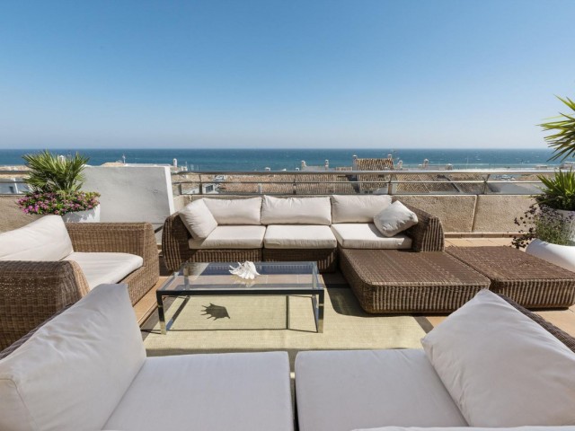 Kattohuoneisto Puerto Banús