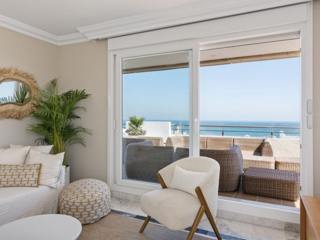 Kattohuoneisto Puerto Banús