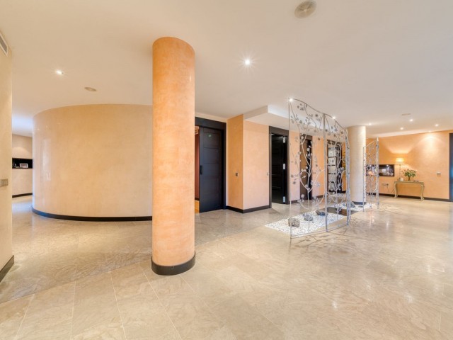 6 Schlafzimmer Apartment in Puerto Banús