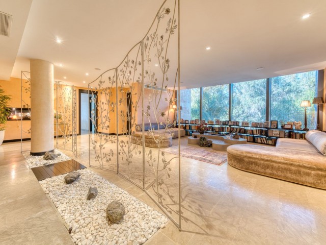 6 Schlafzimmer Apartment in Puerto Banús