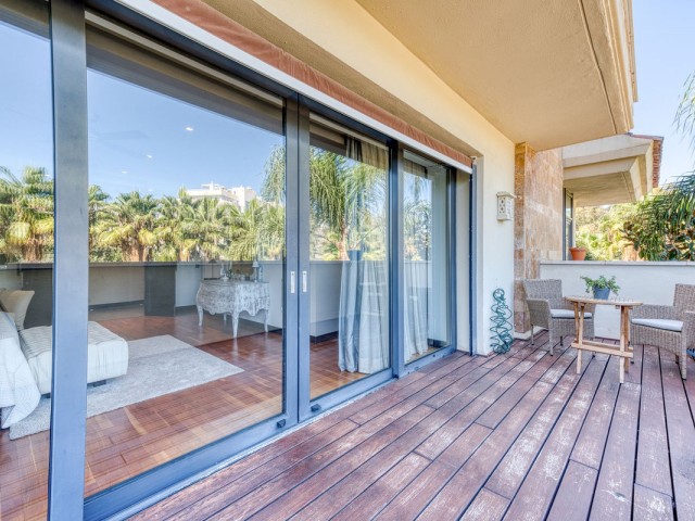 6 Schlafzimmer Apartment in Puerto Banús
