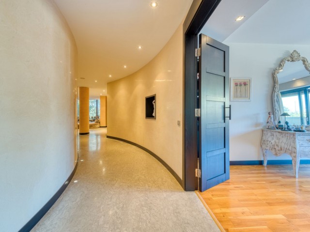 6 Schlafzimmer Apartment in Puerto Banús