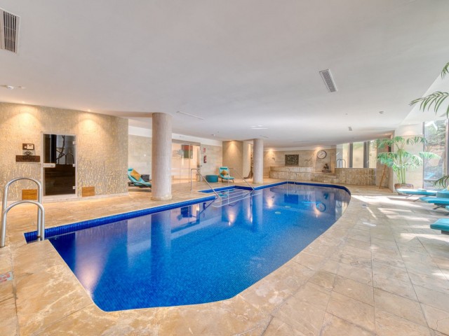 6 Bedrooms Apartment in Puerto Banús