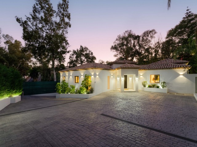 5 Soveroms Villa i Nueva Andalucía