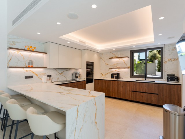 5 Soveroms Villa i Nueva Andalucía