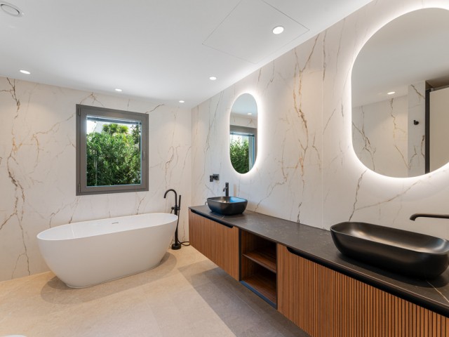 5 Soveroms Villa i Nueva Andalucía