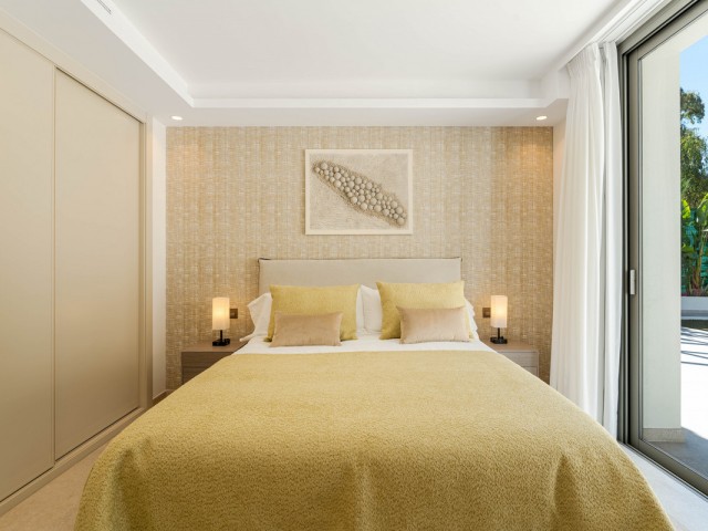 5 Bedrooms Villa in Nueva Andalucía