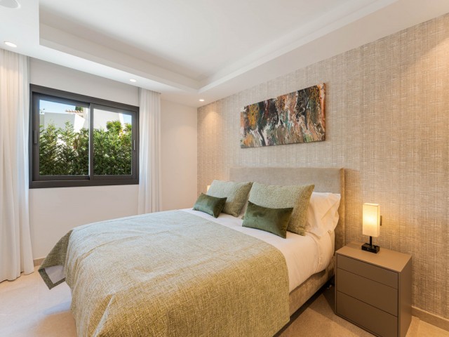 5 Bedrooms Villa in Nueva Andalucía