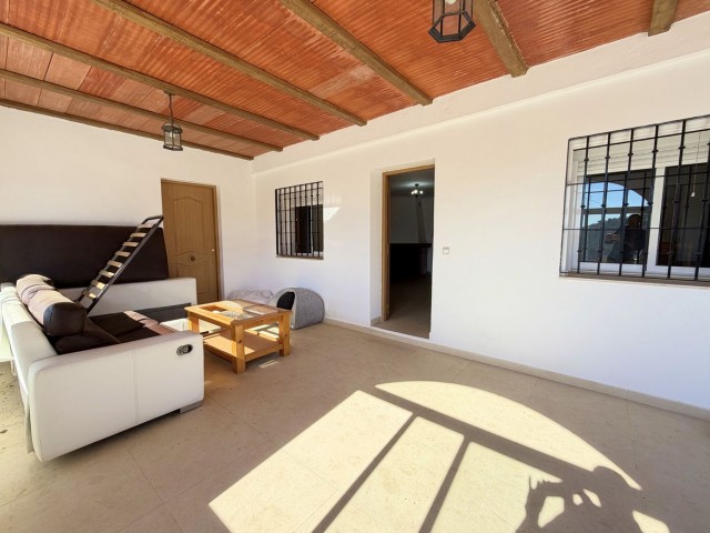 Villa avec 4 Chambres  à Estepona
