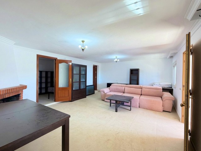 Villa avec 4 Chambres  à Estepona