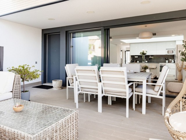 4 Slaapkamer Rijtjeshuis in Cancelada