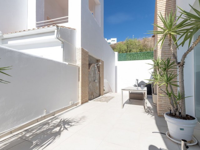 Villa con 4 Dormitorios  en Torremuelle