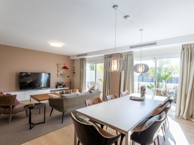 Villa con 4 Dormitorios  en Torremuelle