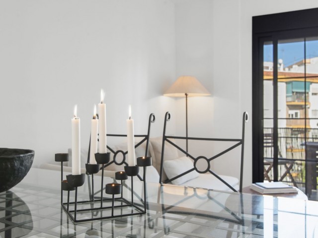 Appartement avec 3 Chambres  à Estepona