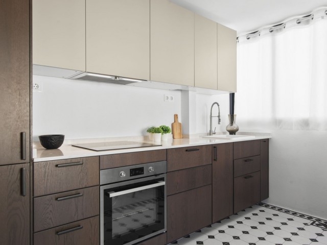 Appartement avec 3 Chambres  à Estepona