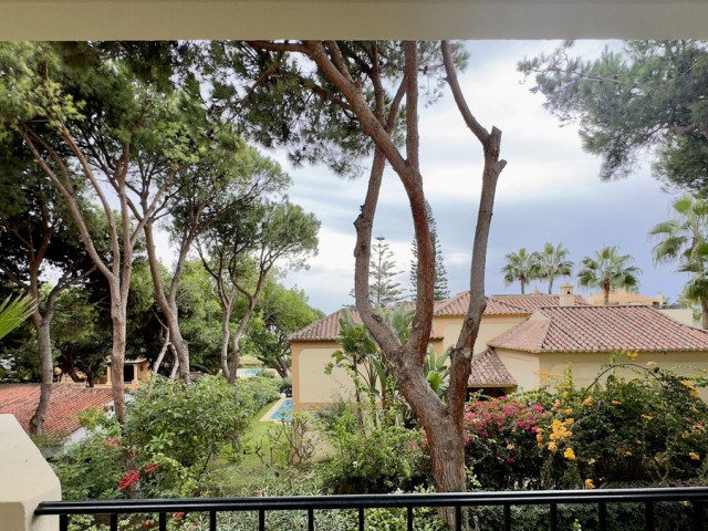 Appartement avec 2 Chambres  à Elviria