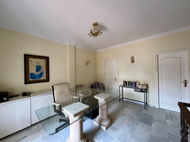 8 Bedrooms Villa in Mijas Golf