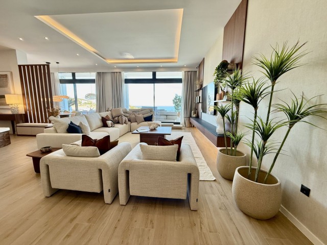 Villa avec 4 Chambres  à Benalmadena