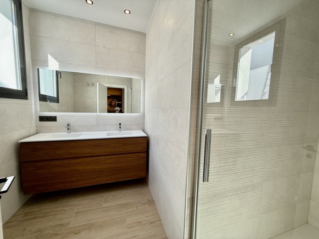 Villa avec 4 Chambres  à Benalmadena