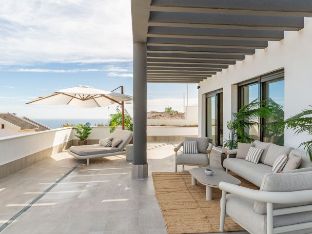 4 Bedrooms Villa in Benalmadena