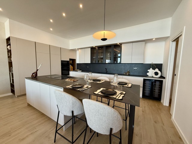 4 Bedrooms Villa in Benalmadena