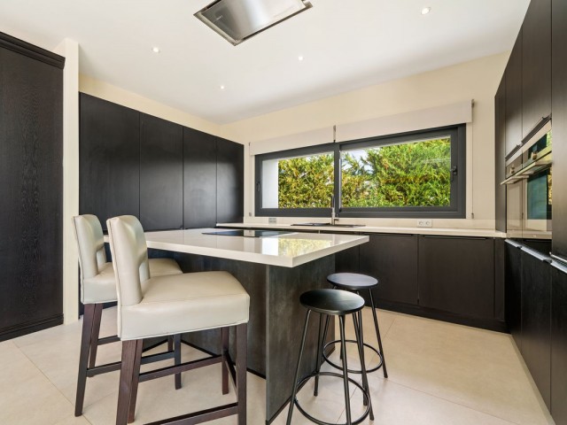 6 Sovrums Villa i Benahavís