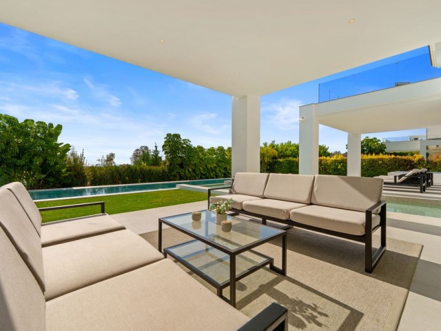 6 Bedrooms Villa in Benahavís