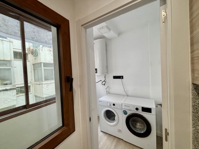 3 Bedrooms Apartment in Málaga Centro