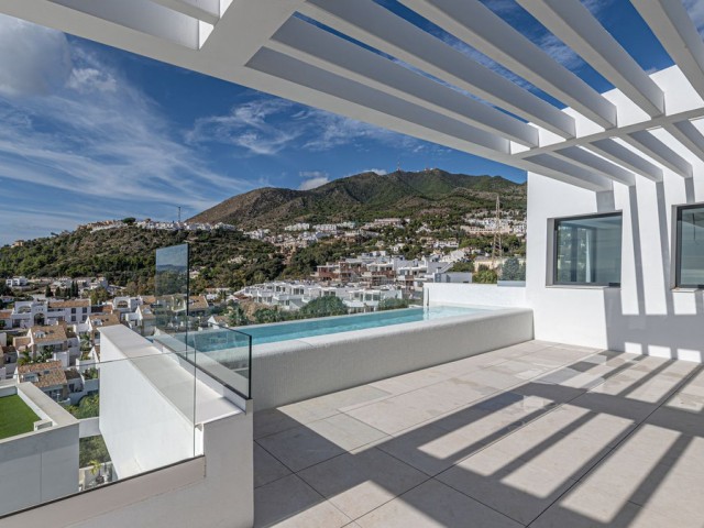 4 Bedrooms Villa in Benalmadena