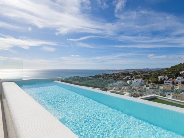 4 Bedrooms Villa in Benalmadena