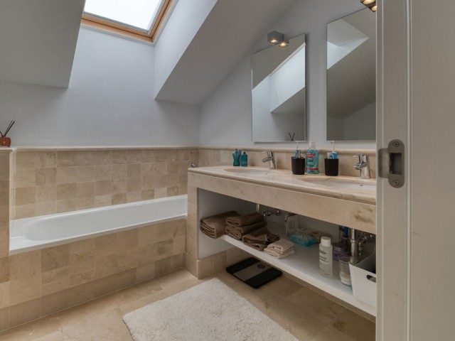 4 Bedrooms Villa in Torremuelle