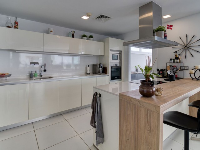 4 Schlafzimmer Villa in Torremuelle