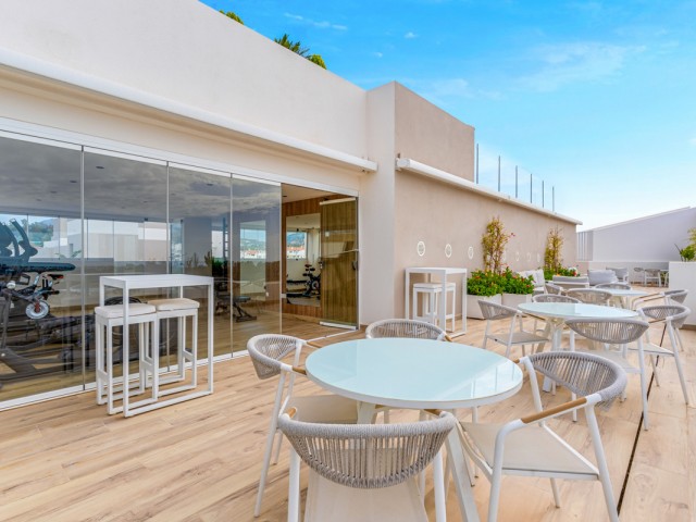 4 Soveroms Leilighet i Nueva Andalucía