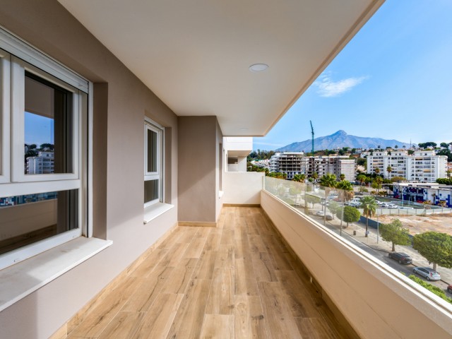 4 Soveroms Leilighet i Nueva Andalucía