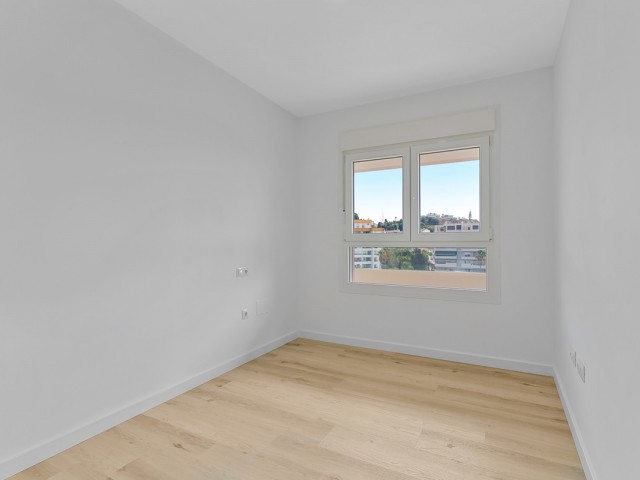 4 Soveroms Leilighet i Nueva Andalucía