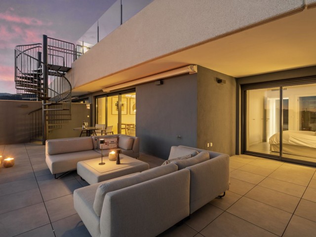 Penthouse avec 3 Chambres  à Estepona
