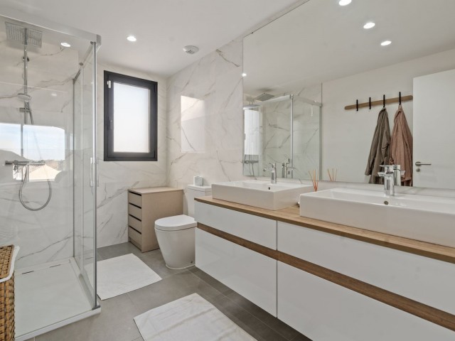 Penthouse avec 3 Chambres  à Estepona