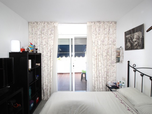 Maison mitoyenne avec 5 Chambres  à Estepona