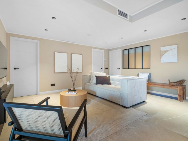 4 Makuuhuoneen Huoneisto Nueva Andalucía