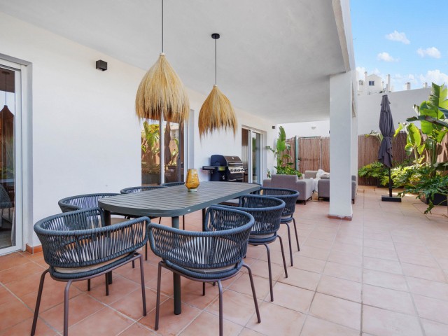 4 Makuuhuoneen Huoneisto Nueva Andalucía