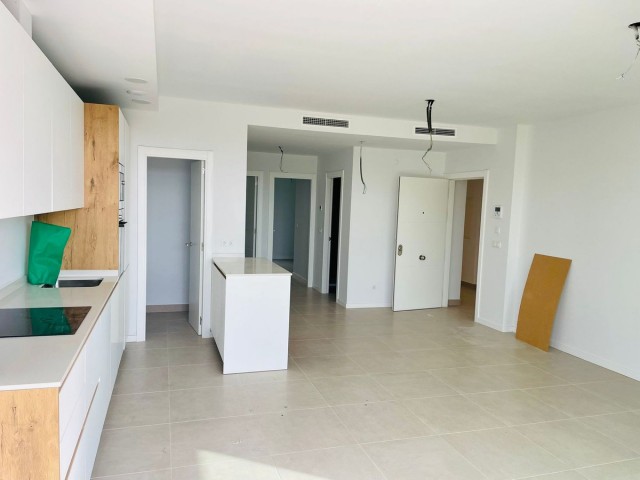 Appartement avec 3 Chambres  à Estepona