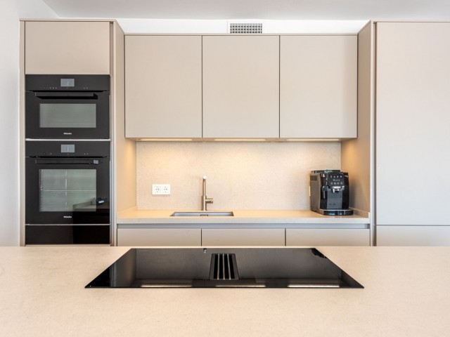 4 Makuuhuoneen Rivitalo Nueva Andalucía