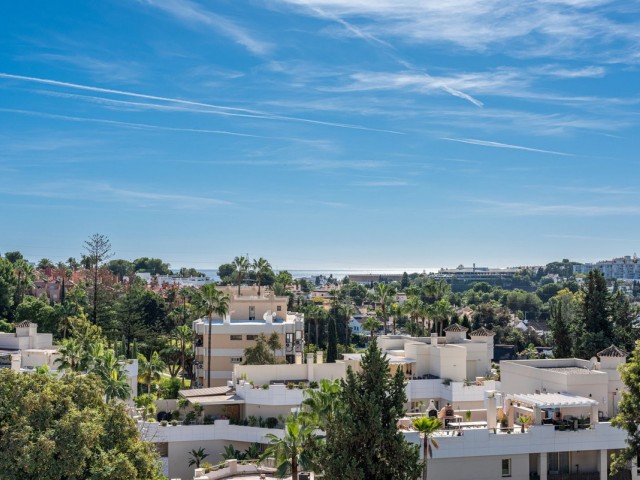 4 Makuuhuoneen Rivitalo Nueva Andalucía