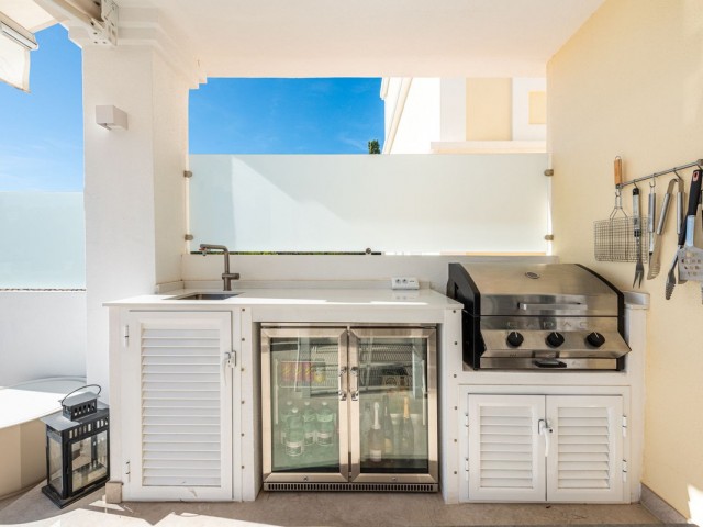 4 Makuuhuoneen Rivitalo Nueva Andalucía