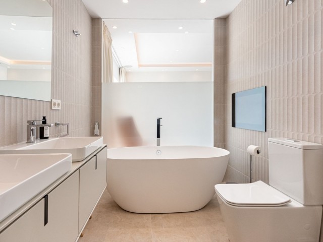 4 Makuuhuoneen Rivitalo Nueva Andalucía