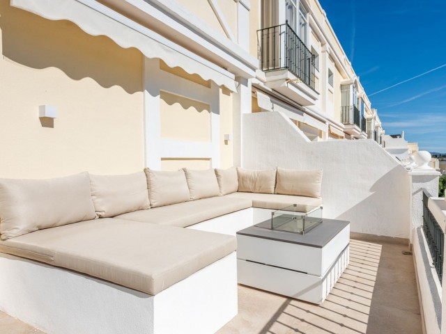 4 Makuuhuoneen Rivitalo Nueva Andalucía