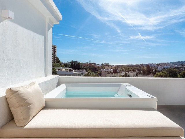 4 Makuuhuoneen Rivitalo Nueva Andalucía