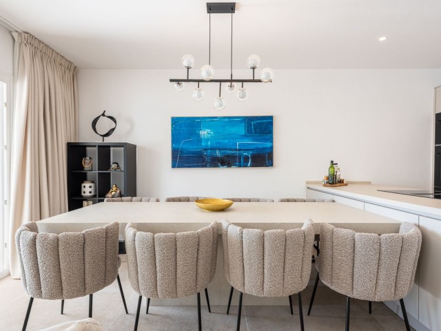 4 Bedrooms Townhouse in Nueva Andalucía